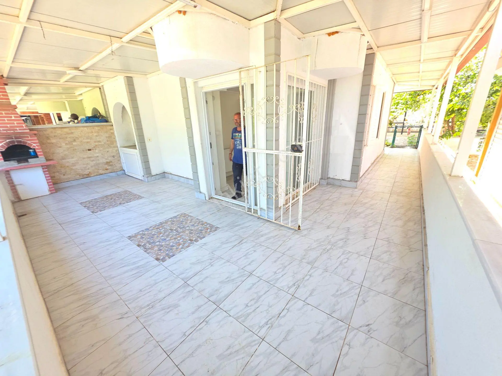 Satılık 3+1 Villa Sağtur Denize 600 Metre — fotoğraf 23