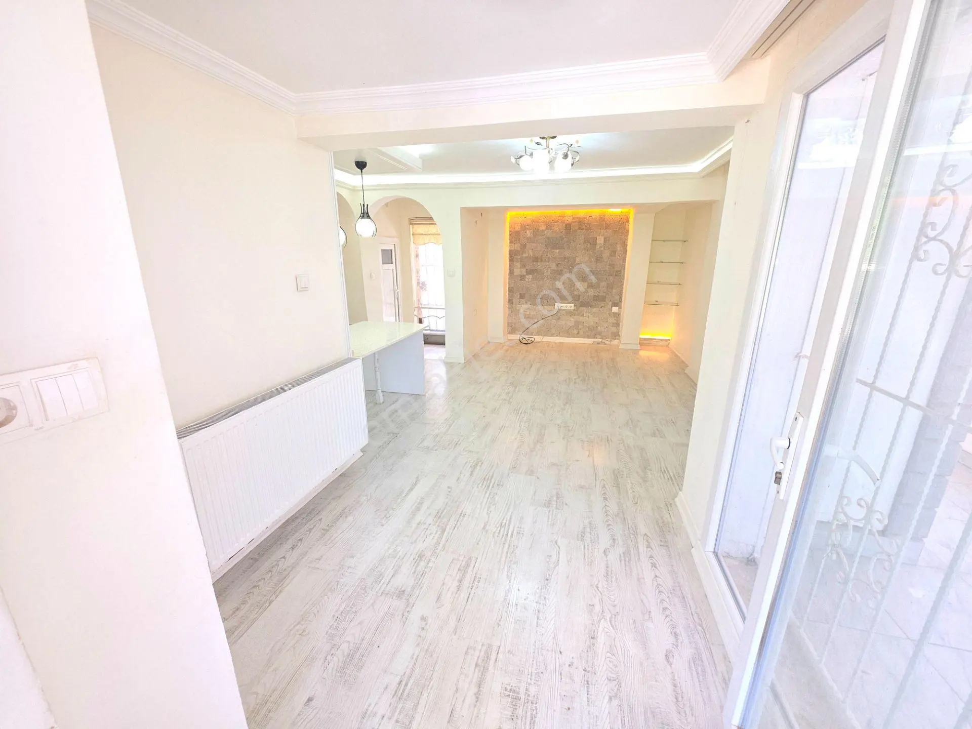 Satılık 3+1 Villa Sağtur Denize 600 Metre — fotoğraf 25