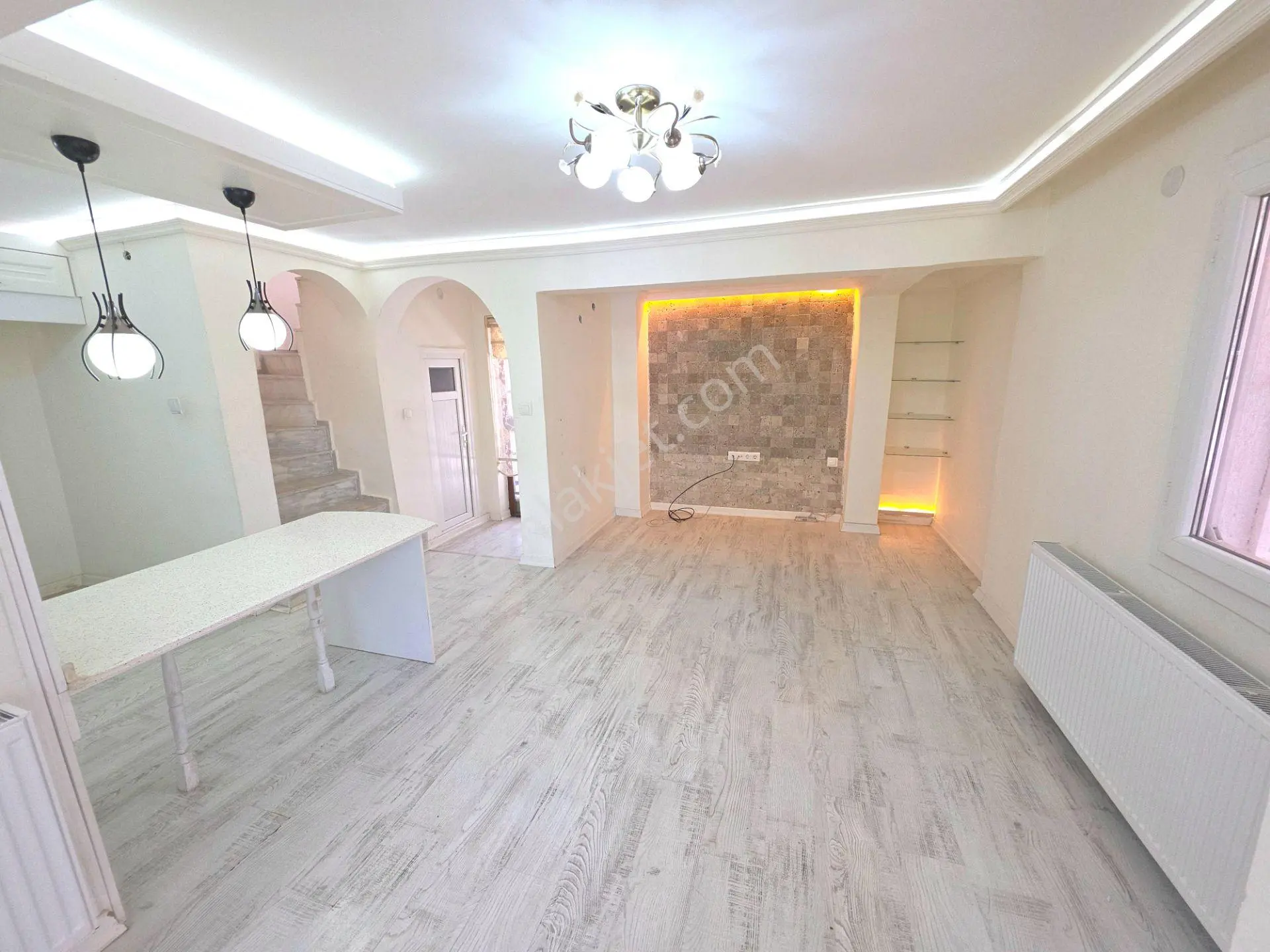 Satılık 3+1 Villa Sağtur Denize 600 Metre — fotoğraf 29