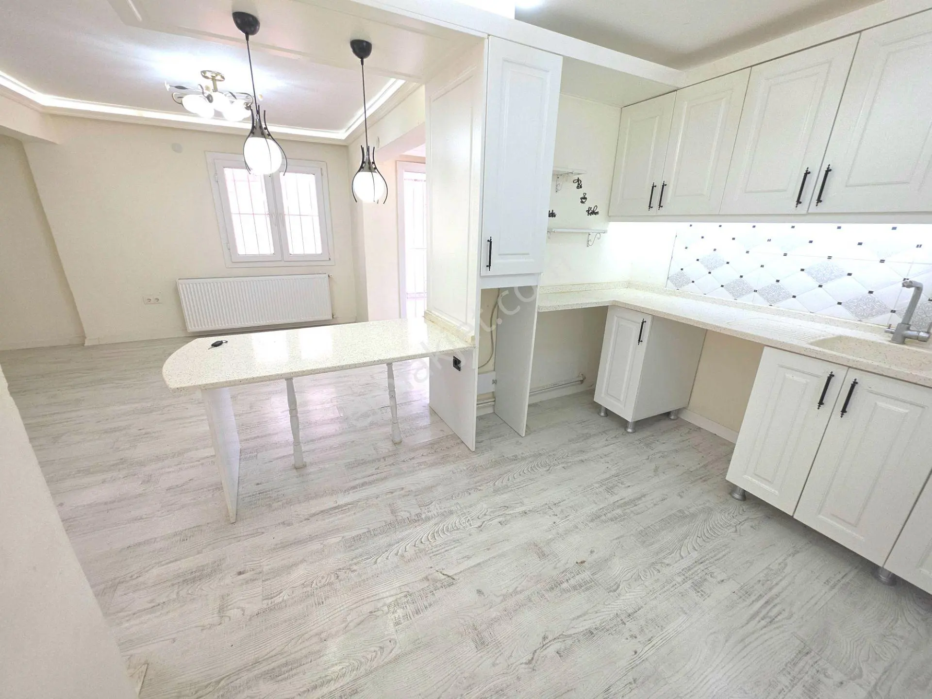 Satılık 3+1 Villa Sağtur Denize 600 Metre — fotoğraf 32