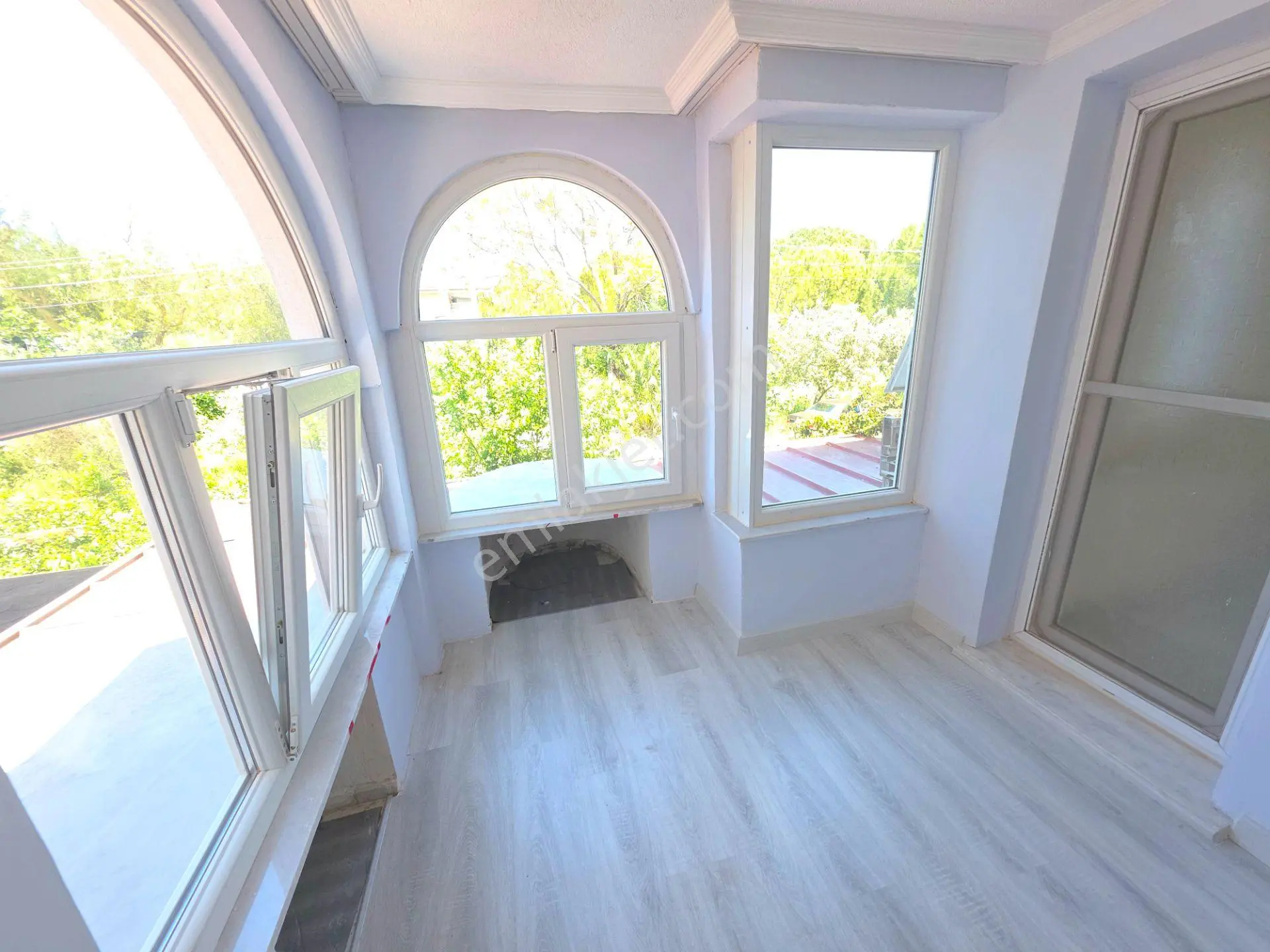 Satılık 3+1 Villa Sağtur Denize 600 Metre — fotoğraf 36