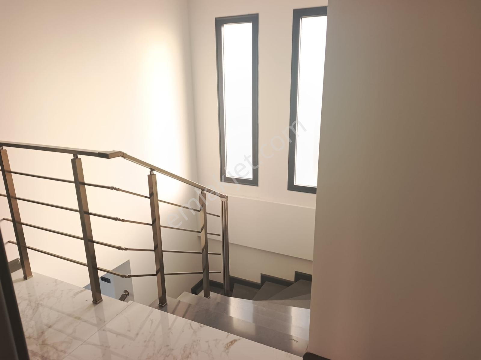 Kuşadası Davutlar Sahil Sitelerinde 3+1 Satılık Müstakil Villa — fotoğraf 11