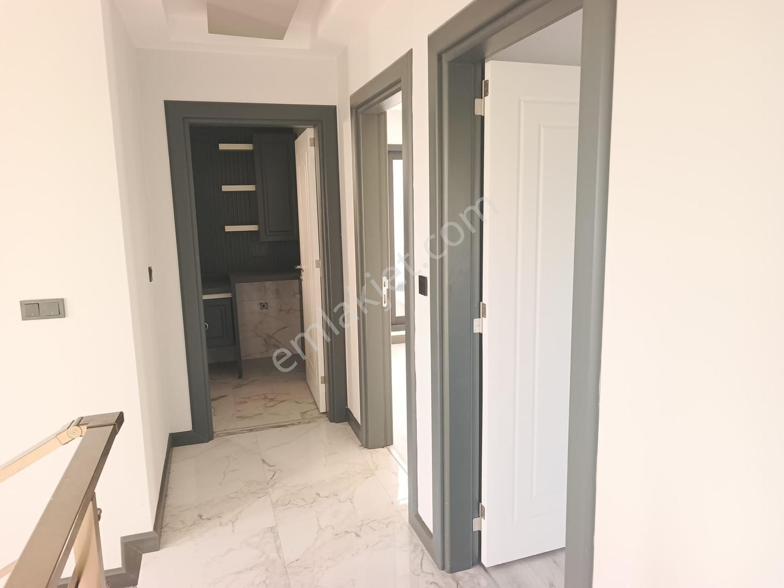 Kuşadası Davutlar Sahil Sitelerinde 3+1 Satılık Müstakil Villa — fotoğraf 12
