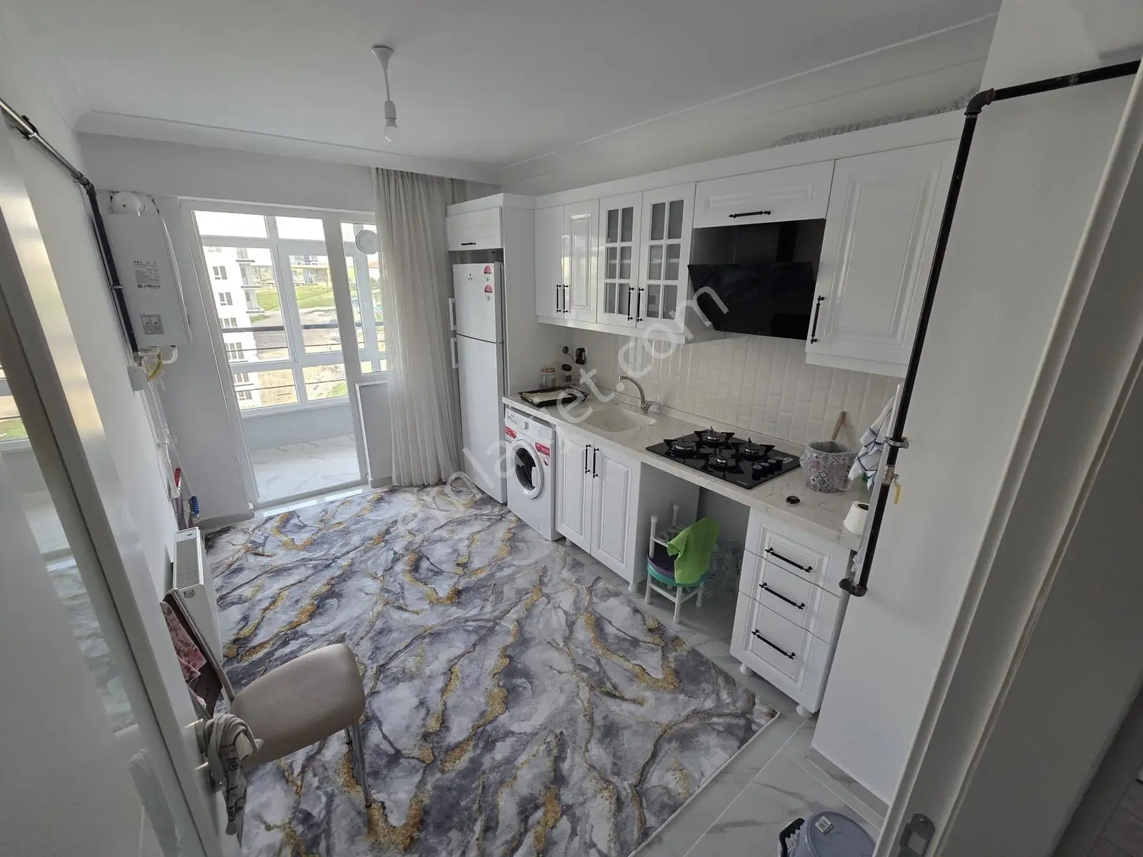 Hilal'den Y.bayındır'da Cadde Dibi Yeni Binada Full Yapılı Daire — fotoğraf 3