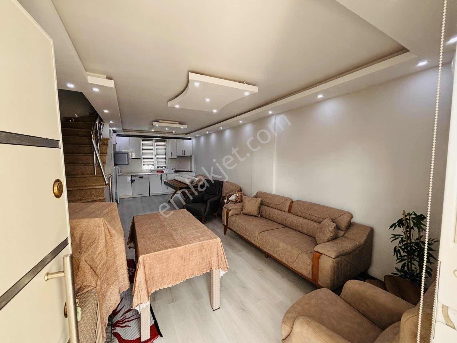 ^^koyuncu Gyrm^^yeniçiftlik Merkezi Konumda Satılık 4+1 Villa — fotoğraf 4