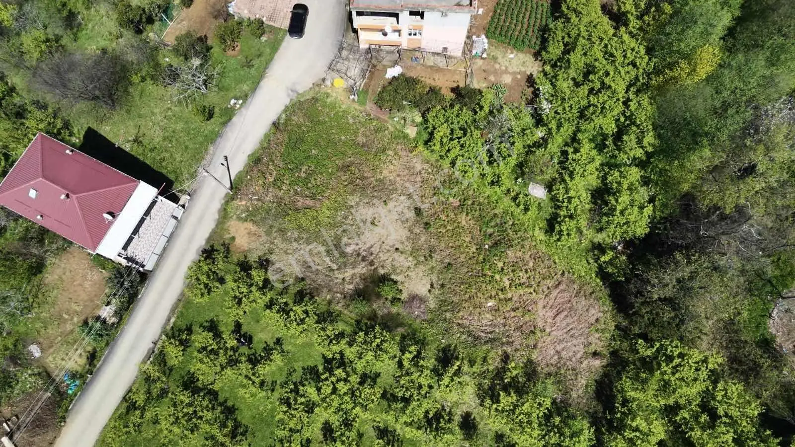 Rw Taka'dan Hürriyet Mahallesinde Müstakil Tapulu Arsa — fotoğraf 13