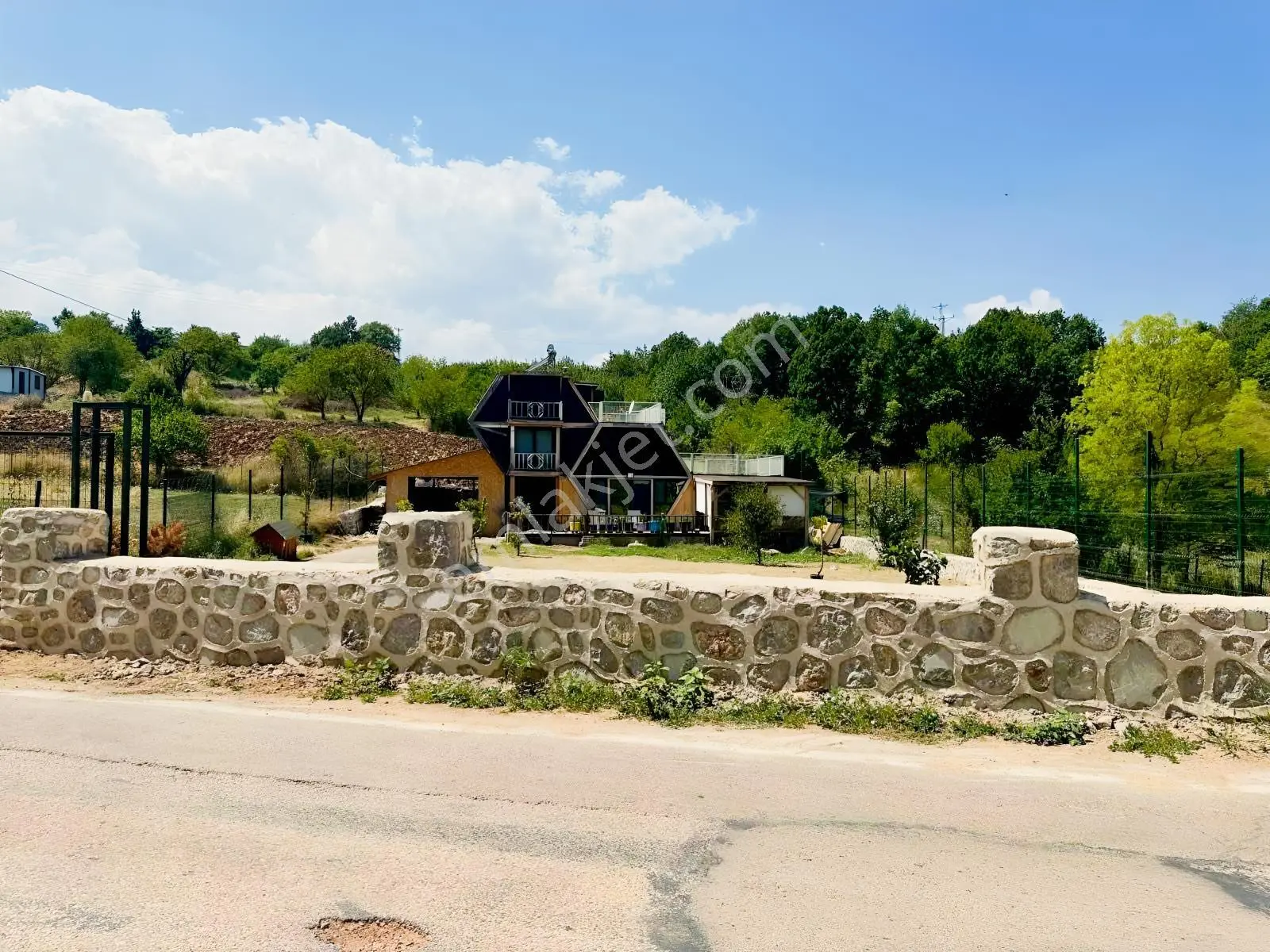 Doğayla İç İçe | 185 M² 3 Katlı, Full Donanımlı Ahşap Villa! — fotoğraf 2