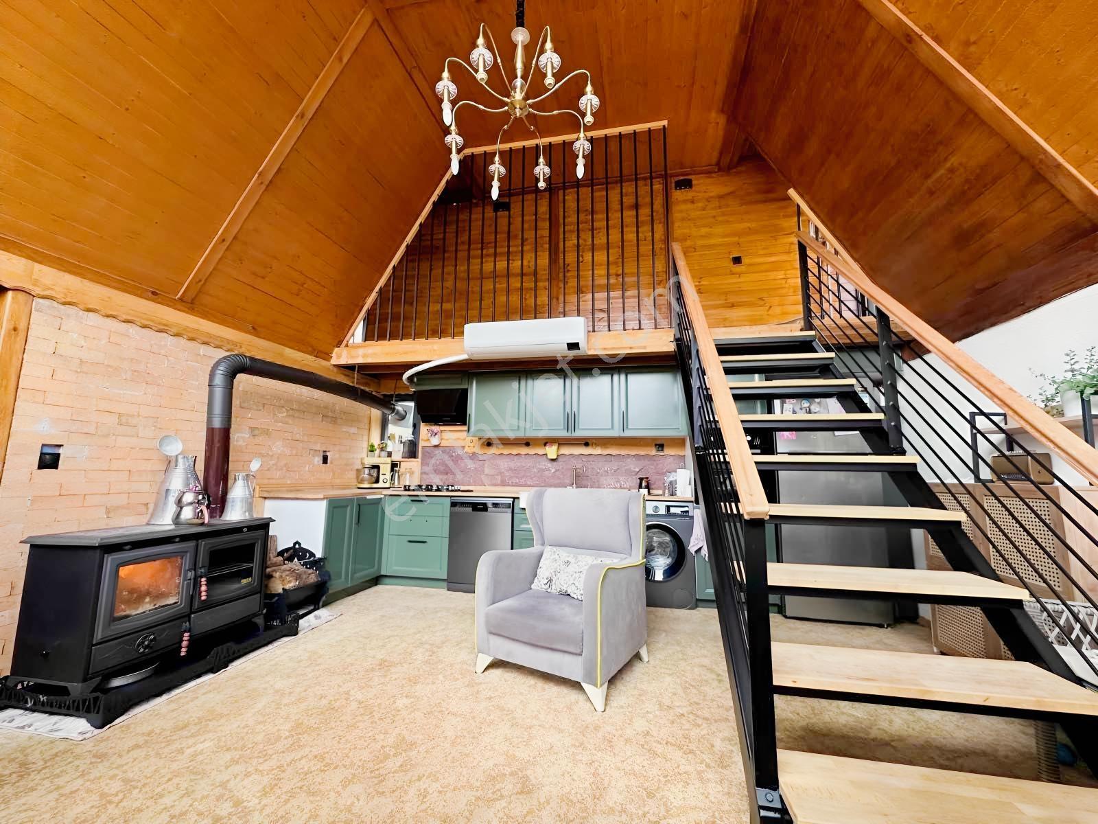 Doğayla İç İçe | 185 M² 3 Katlı, Full Donanımlı Ahşap Villa! — fotoğraf 12