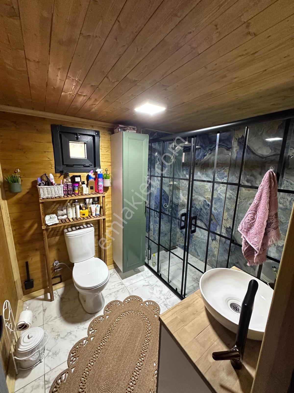 Doğayla İç İçe | 185 M² 3 Katlı, Full Donanımlı Ahşap Villa! — fotoğraf 24