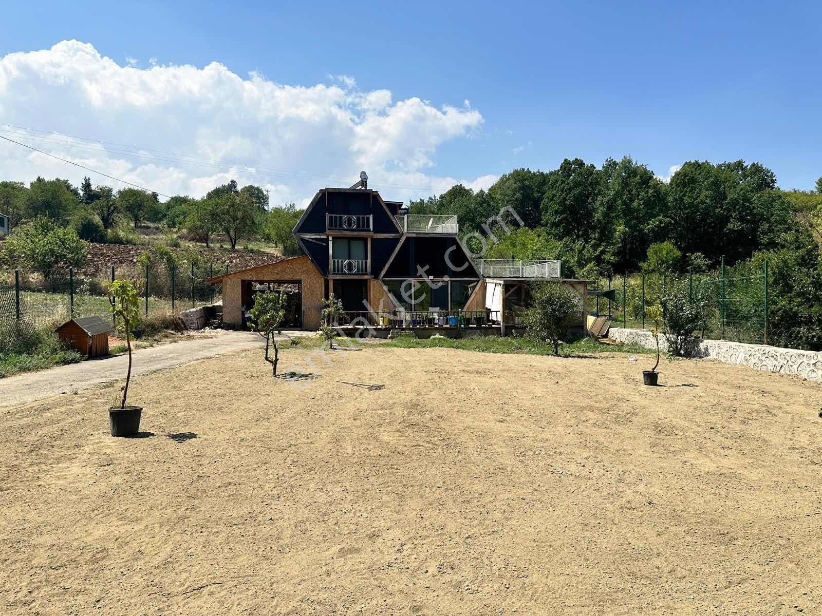 Doğayla İç İçe | 185 M² 3 Katlı, Full Donanımlı Ahşap Villa! — fotoğraf 26