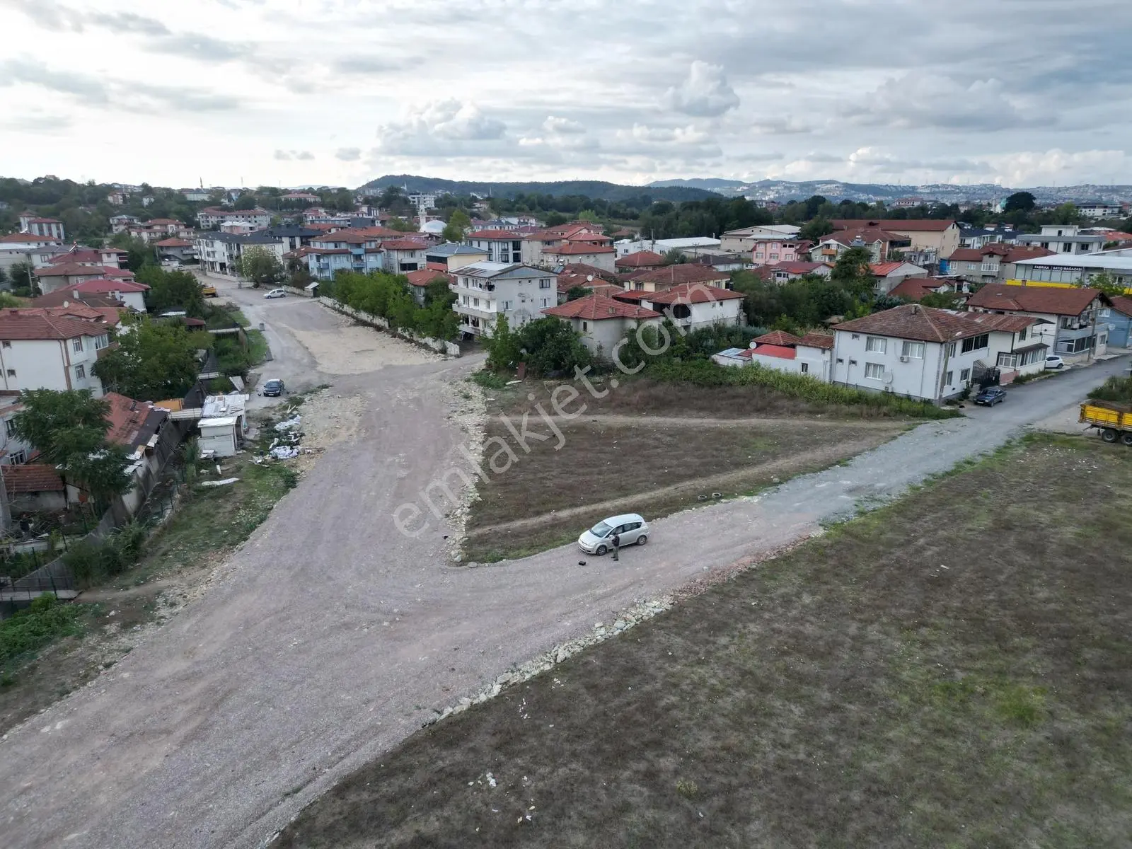 Arifiye Neviyede Merkezi Lokasyonda 557 M² Yatırımlık Konut Arsa — fotoğraf 5