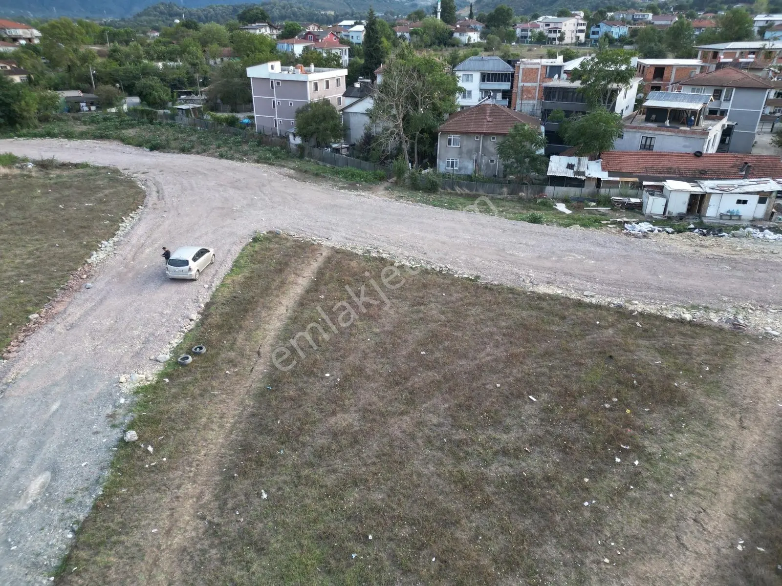 Arifiye Neviyede Merkezi Lokasyonda 557 M² Yatırımlık Konut Arsa — fotoğraf 6