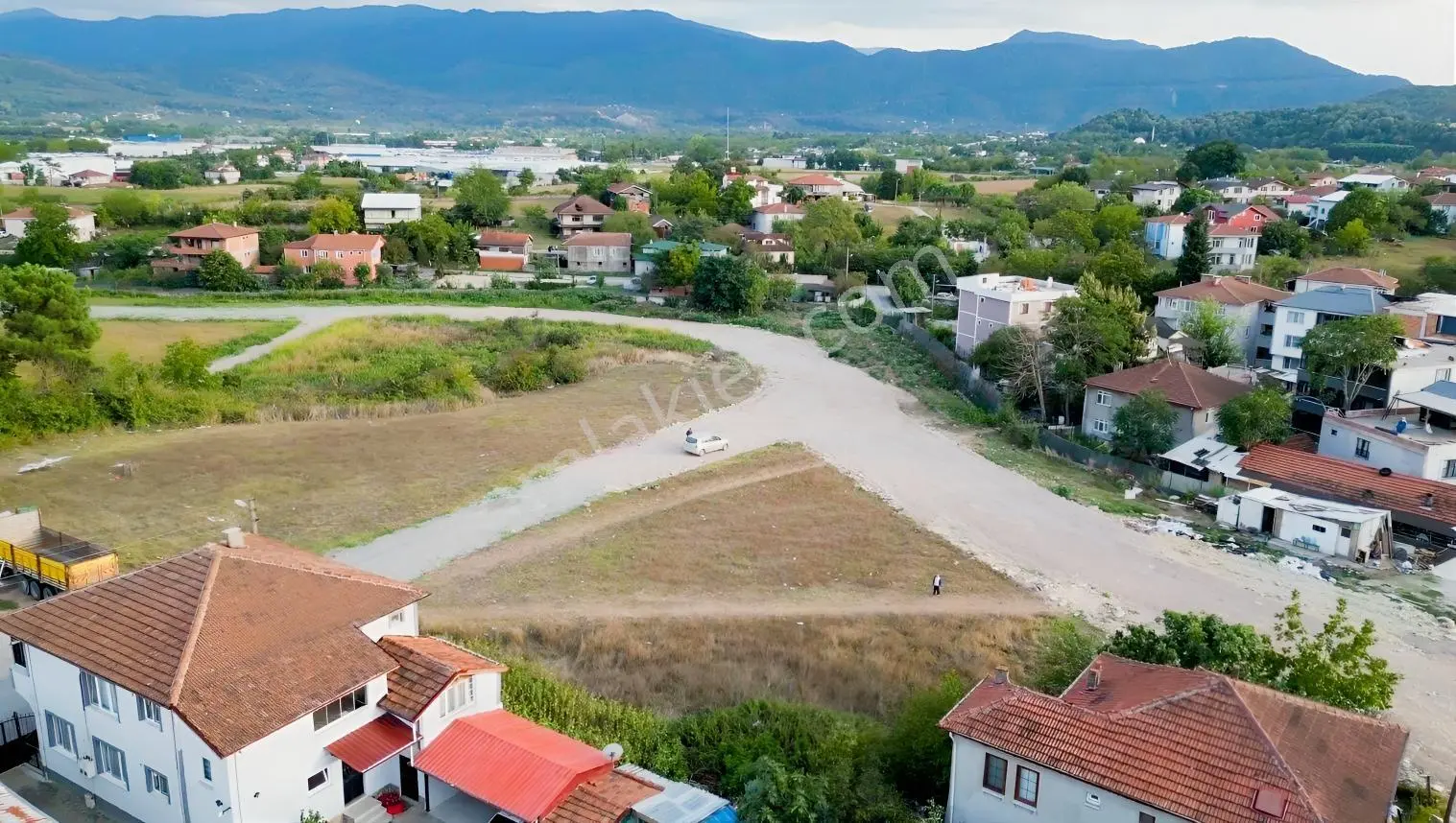 Arifiye Neviyede Merkezi Lokasyonda 557 M² Yatırımlık Konut Arsa — fotoğraf 20
