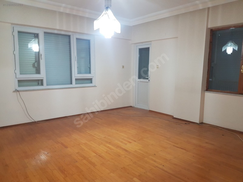Asansörsüz, Ara Katta, Çallı Kavşağında, 160 M2, 3+1