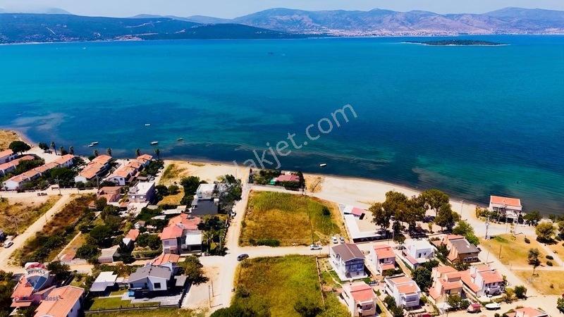 Remax Best Ofisinden Urla Torasan'da Denizi Sıfır İmarlı Arsa