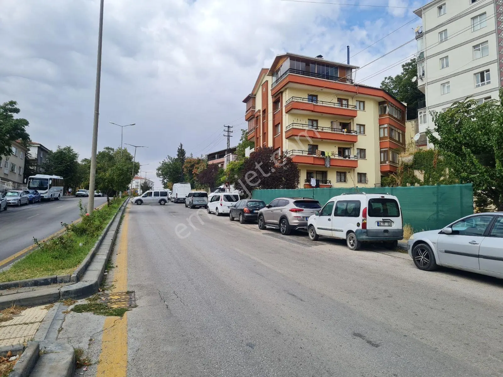Yenimahalle Suadiye Cadde Üzerinde Ticari + Konut İmarlı Arsa
