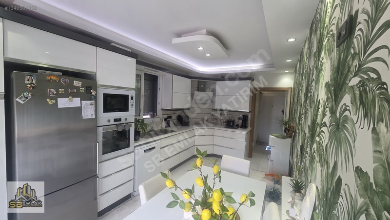 İzmir Tire Sb Emlak'Tan Hürriyet Mahallesinde Lüks 4+1 Daire