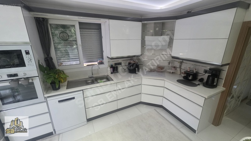 İzmir Tire Sb Emlak'tan Hürriyet Mahallesinde Lüks 4+1 Daire — fotoğraf 3