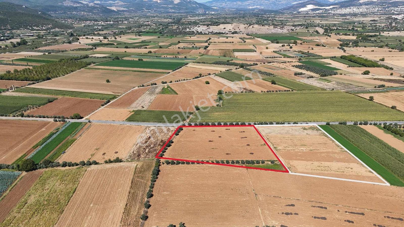 Gökpınarda Asfalt Cepheli İyi Konumlu 10.241 M² Tarla — fotoğraf 32
