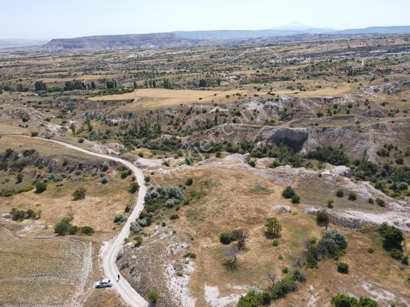 Şanlıbaba Emlak'tan Uçhisar'da Vadi Manzaralı Arazi — fotoğraf 6