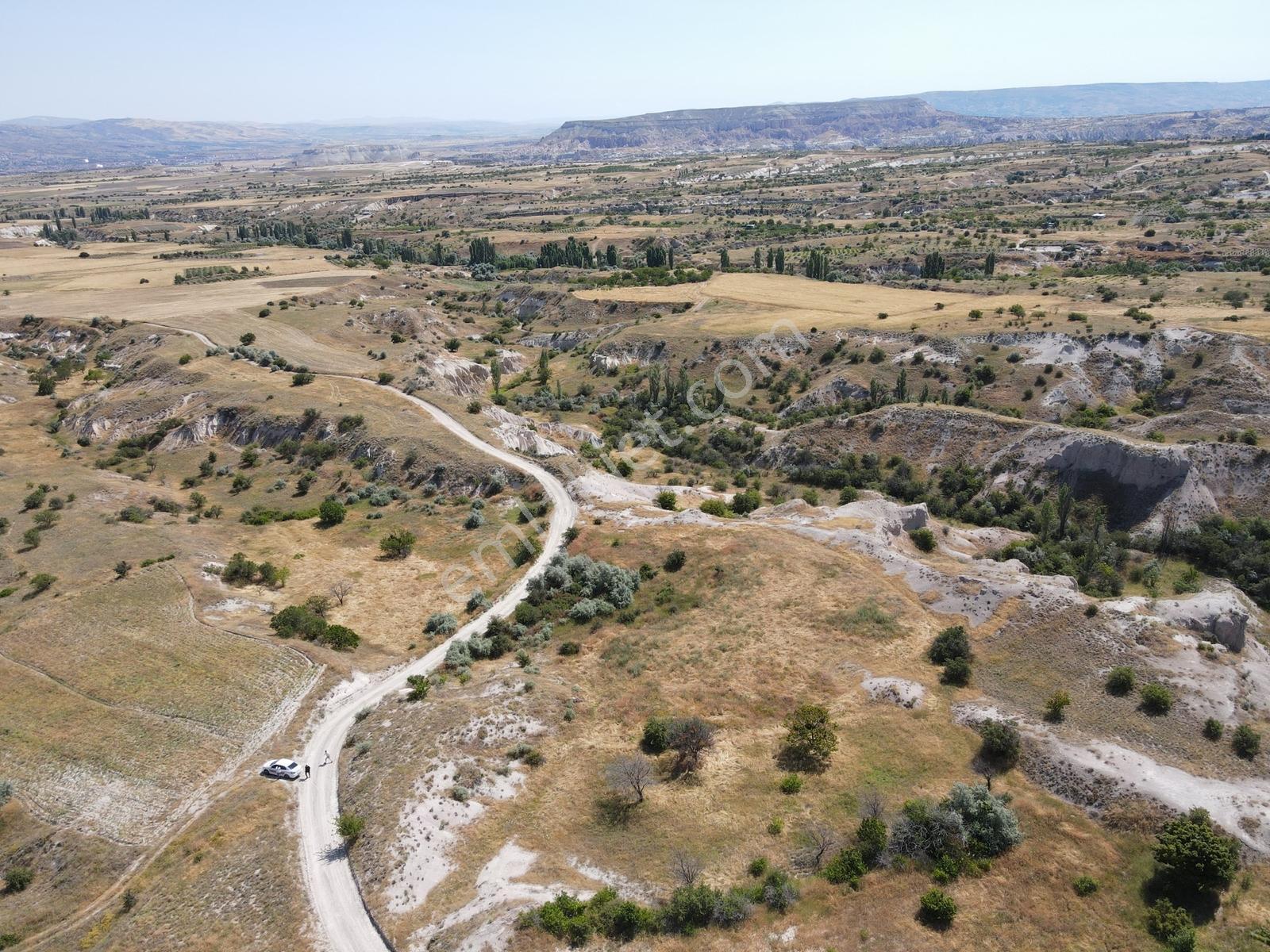 Şanlıbaba Emlak'tan Uçhisar'da Vadi Manzaralı Arazi — fotoğraf 7