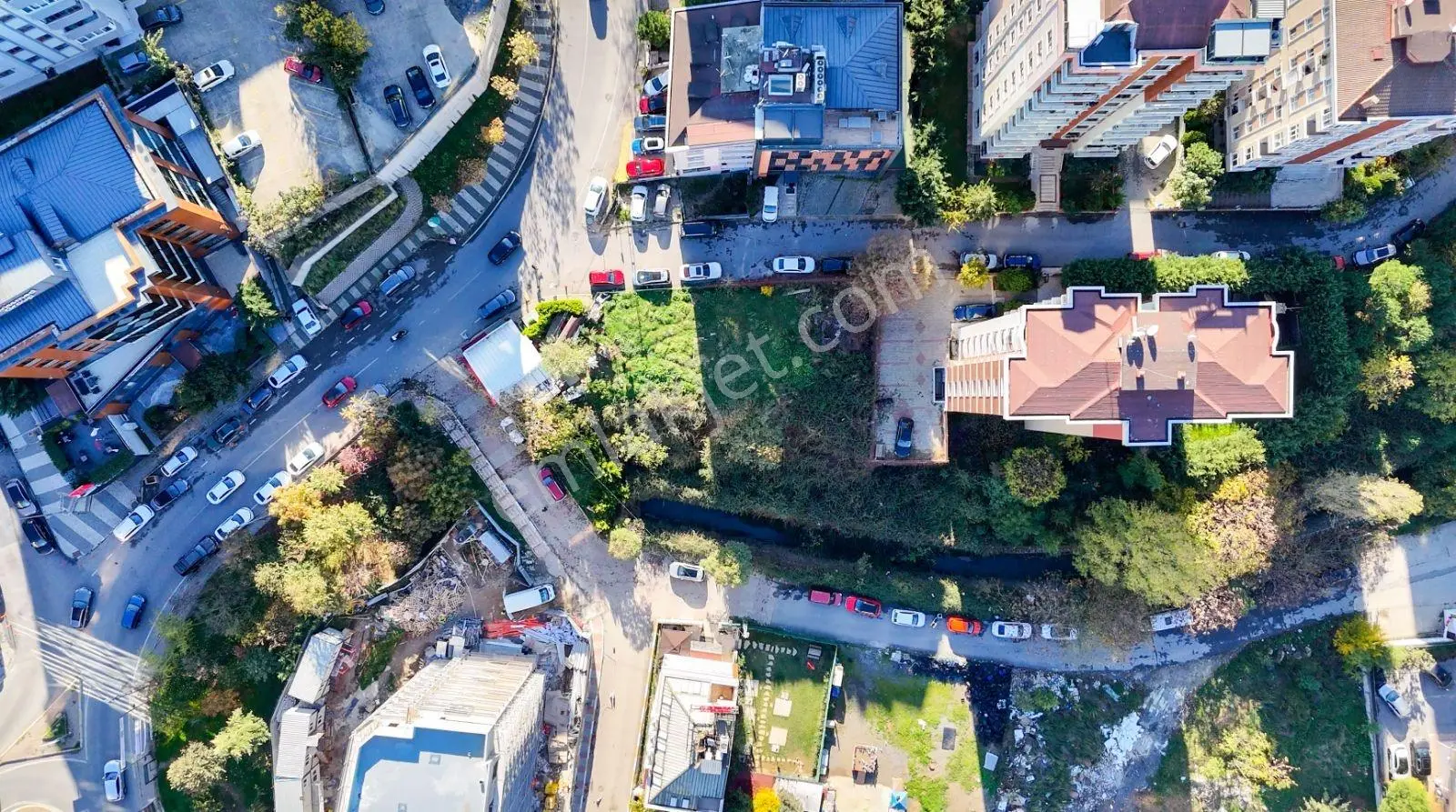 Atasehır"de Merkezi Konumda Projesı Hazır Arsa — fotoğraf 3