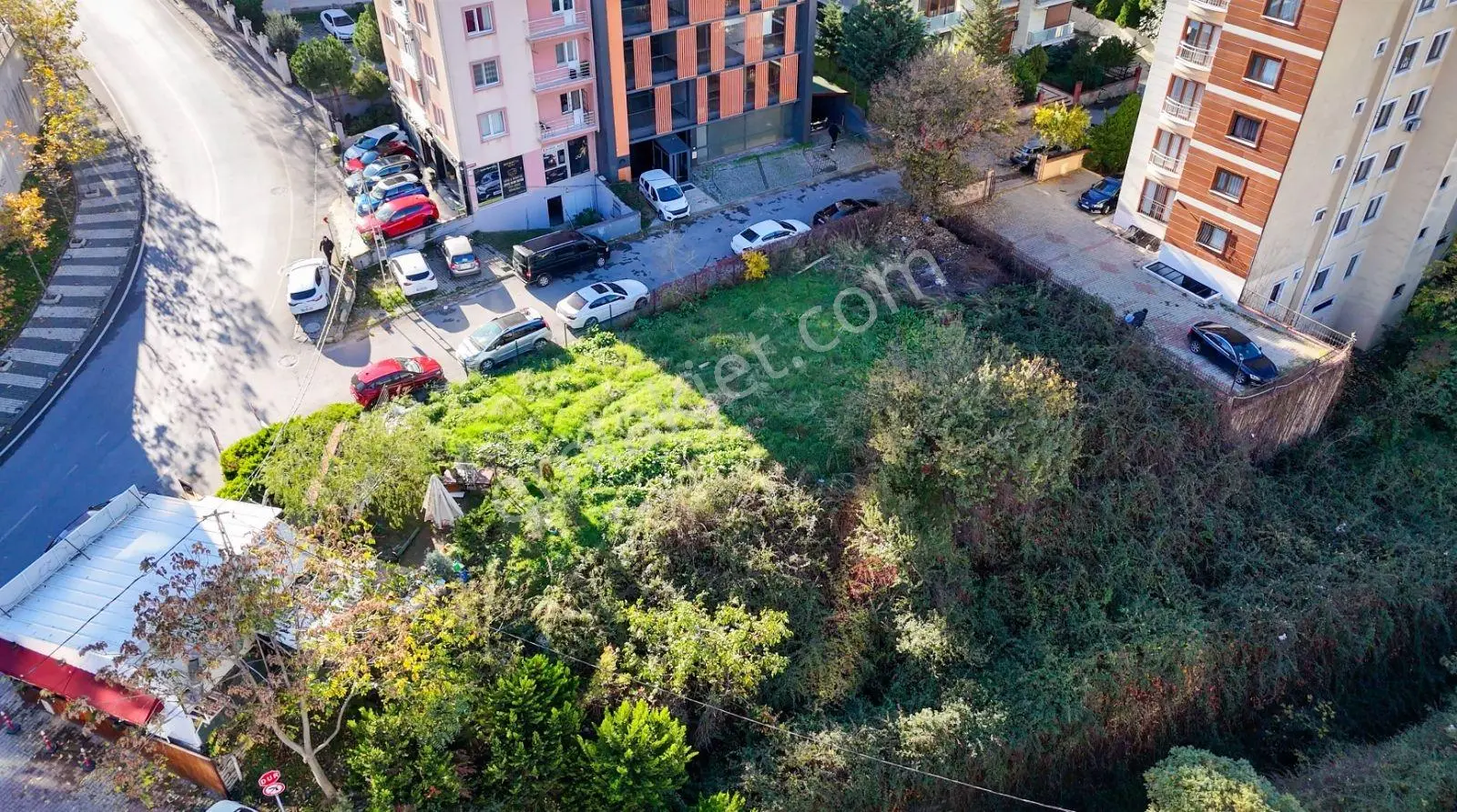Atasehır"de Merkezi Konumda Projesı Hazır Arsa — fotoğraf 4