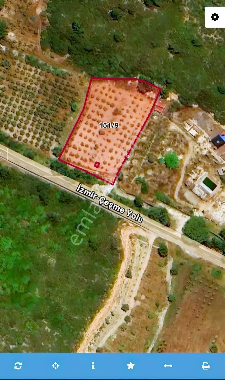 Urla Nohutalan'da Yol Cepheli Satılık Tarla — fotoğraf 3