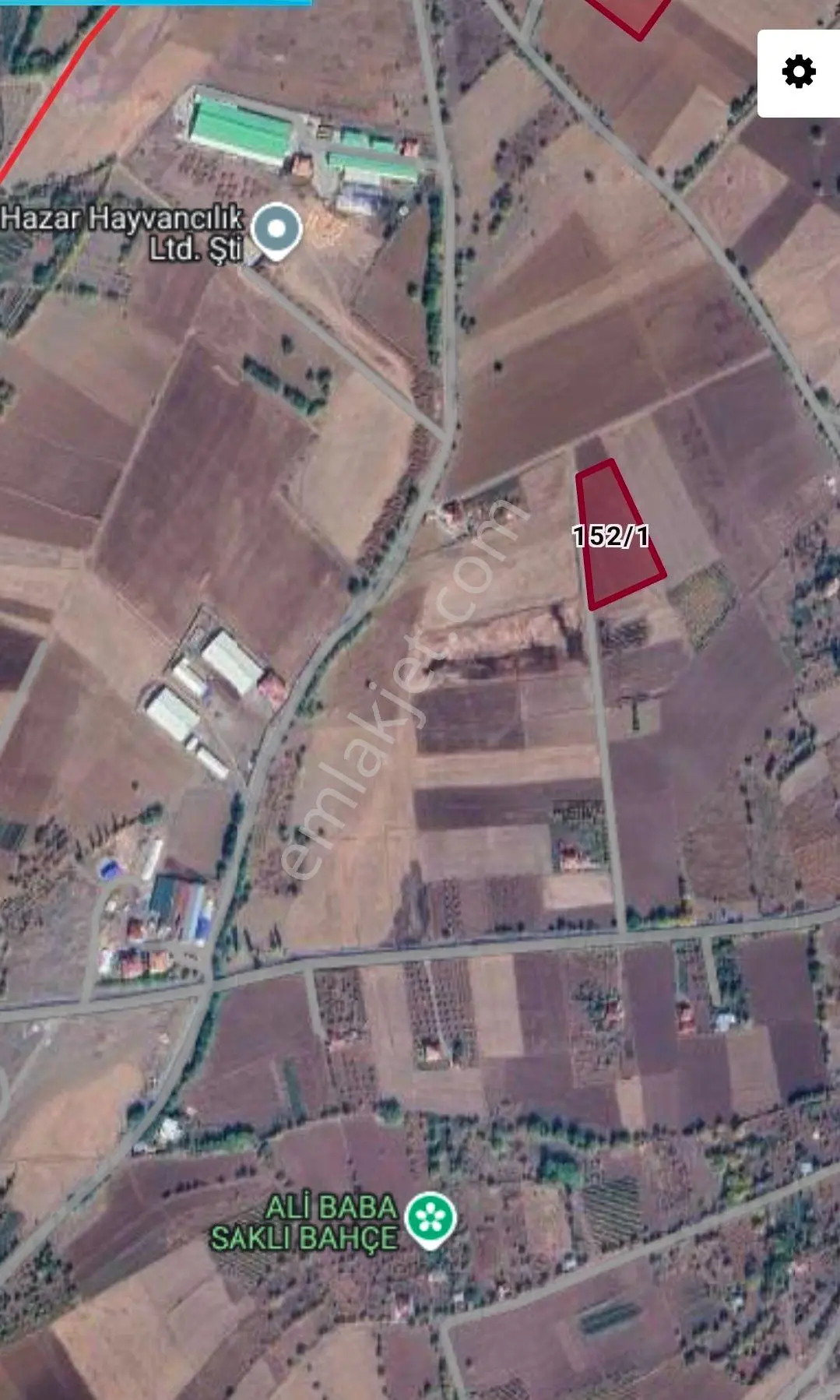 Doğukan Real Estate | Gözebaşı (kinederiç) 5.315m² Yola Cepheli Sulu Tarla