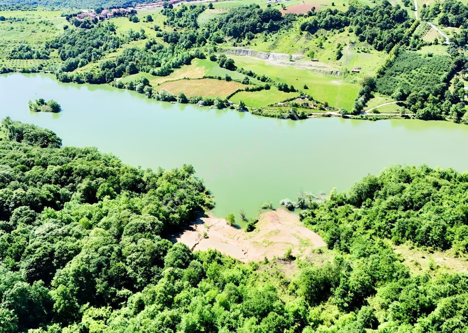 Kartepe Ketence Kurtdere Göleti'ne Sıfır %5 İmarlı 4297m² Tarla — fotoğraf 2
