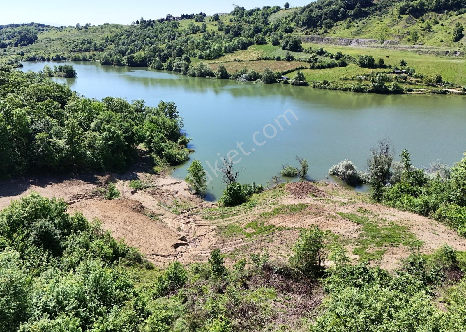 Kartepe Ketence Kurtdere Göleti'ne Sıfır %5 İmarlı 4297m² Tarla — fotoğraf 5