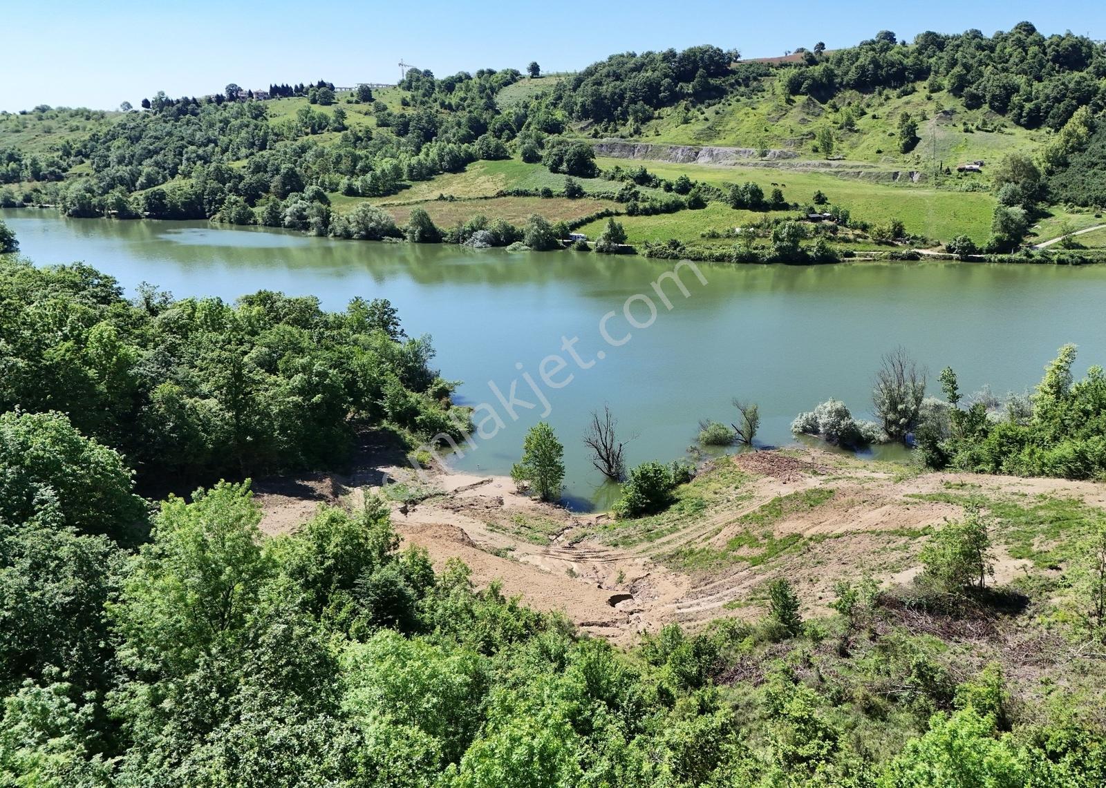 Kartepe Ketence Kurtdere Göleti'ne Sıfır %5 İmarlı 4297m² Tarla — fotoğraf 6