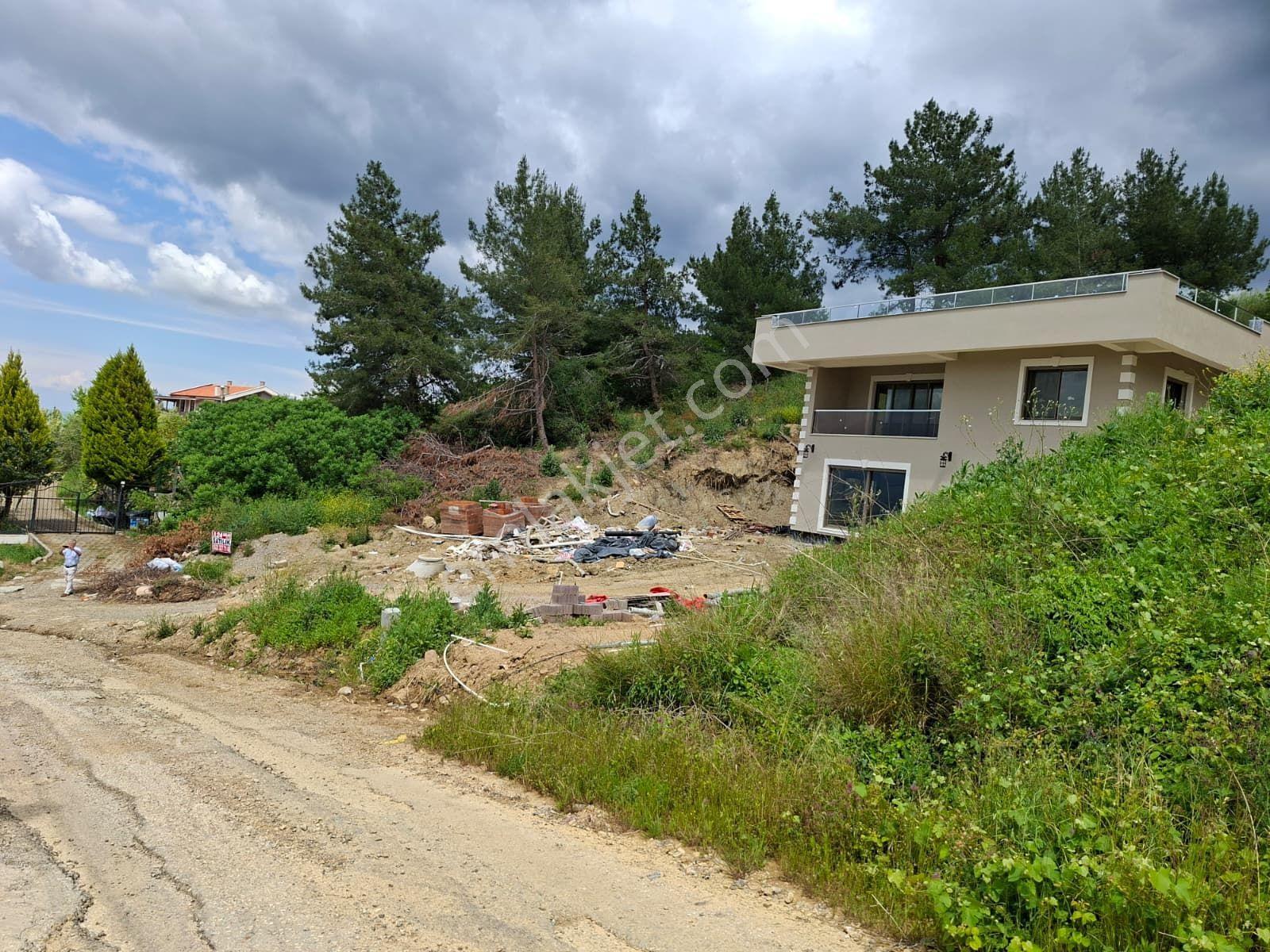 Kemalpaşada Satılık İmarlı Arsa Aşağı Kızılcada Harika Lokasyonda 701 M² — fotoğraf 5