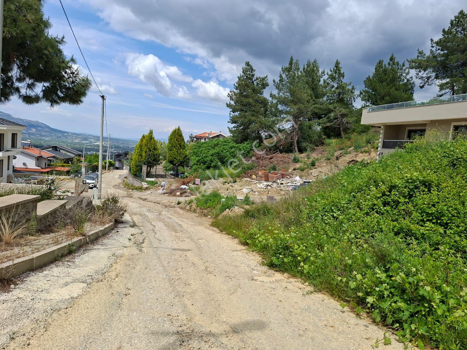 Kemalpaşada Satılık İmarlı Arsa Aşağı Kızılcada Harika Lokasyonda 701 M² — fotoğraf 9