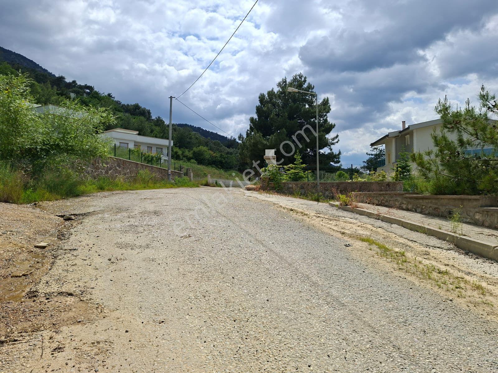 Kemalpaşada Satılık İmarlı Arsa Aşağı Kızılcada Harika Lokasyonda 701 M² — fotoğraf 11