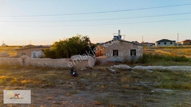 Böylesi Yok Tarla Fiatına Hem 2 Adet Ev Hemde 2413 Metre Arsa