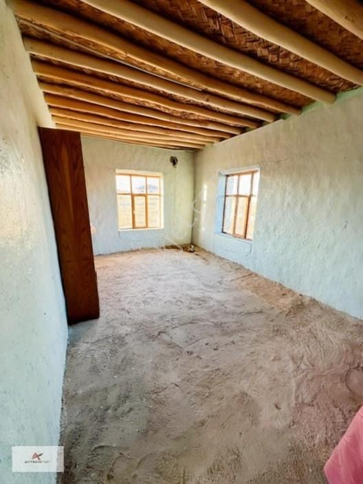 Böylesi Yok Tarla Fiatına Hem 2 Adet Ev Hemde 2413 Metre Arsa — fotoğraf 8