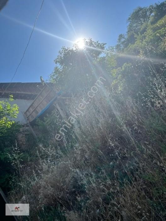 Başyayla Üzümlü Mahallesi'nde 1.252 M² Arsa İçerisinde Kerpiç Ev — fotoğraf 11