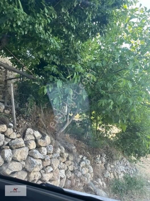 Başyayla Üzümlü Mahallesi'nde 1.252 M² Arsa İçerisinde Kerpiç Ev — fotoğraf 13