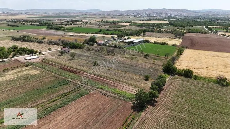 Gödene'de 3.204m2 Müstakil Tapulu- Yola Cepheli Suyu Önünde — fotoğraf 8
