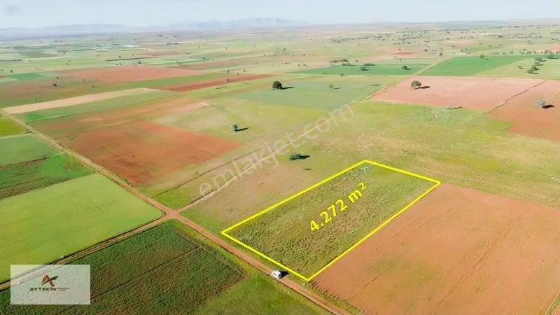 Konya Akören Karahüyükte 4.272 M² Müstakil Tarla Resmî Yollu — fotoğraf 3