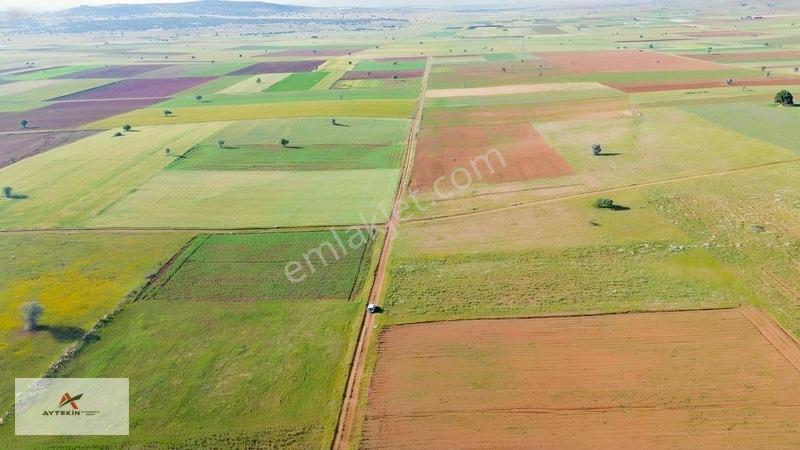 Konya Akören Karahüyükte 4.272 M² Müstakil Tarla Resmî Yollu — fotoğraf 9