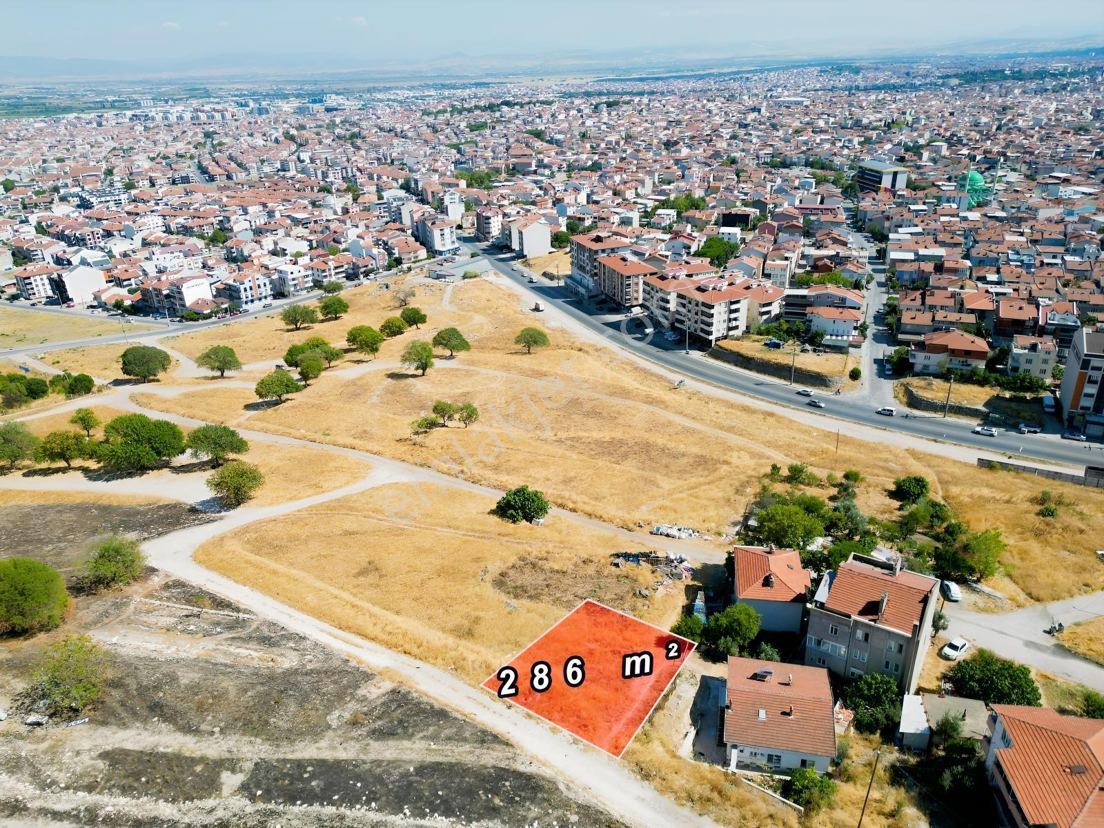 2. Sakarya Mah. Yeni Projeler Bölgesinde Satılık 286 M² Arsa — fotoğraf 4