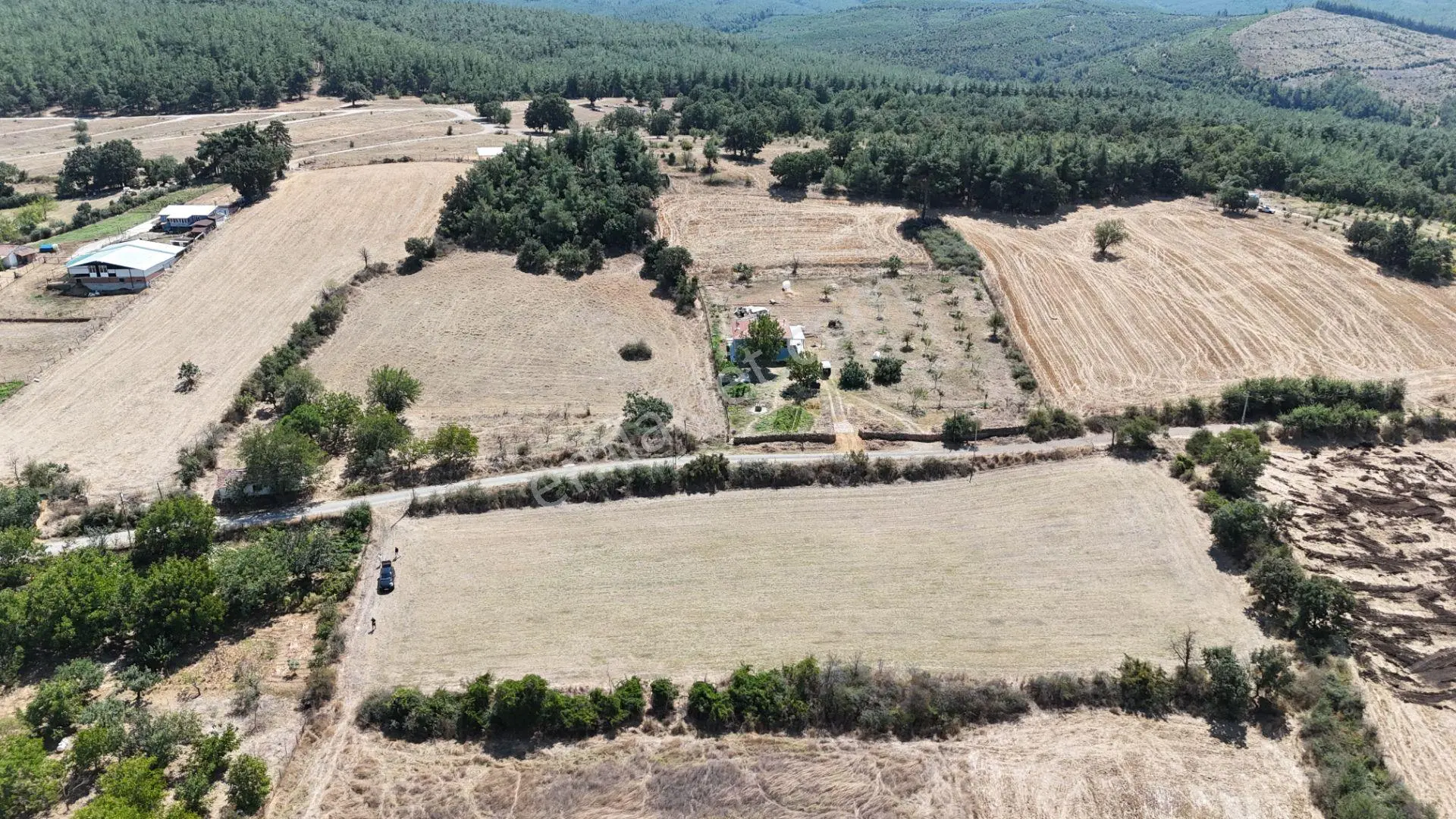 Alfa İnvest'de İmar Sınırında Satılık Tarla — fotoğraf 3