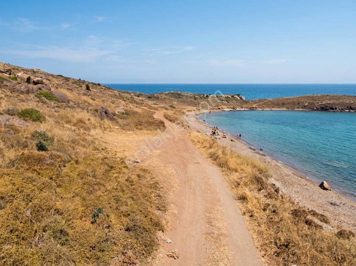 Remax Area'dan Bozcaada'da Denize Sıfır Satılık Arsa — fotoğraf 12