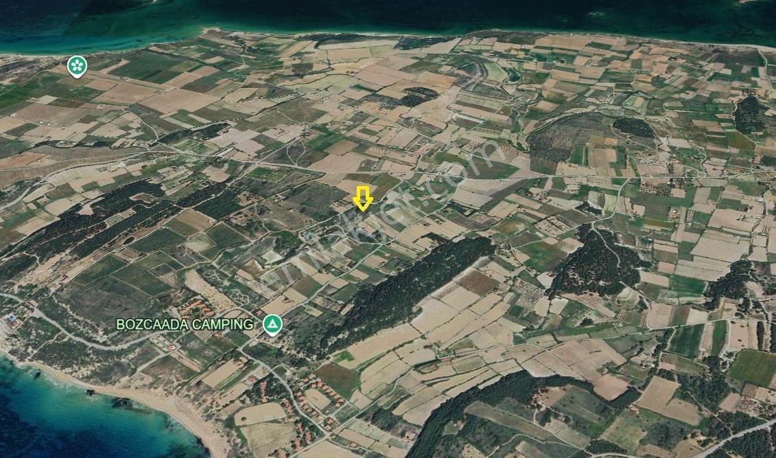 Remax Area'dan Bozaada'da Asfalta Cephe Satılık Köşe Parsel — fotoğraf 3