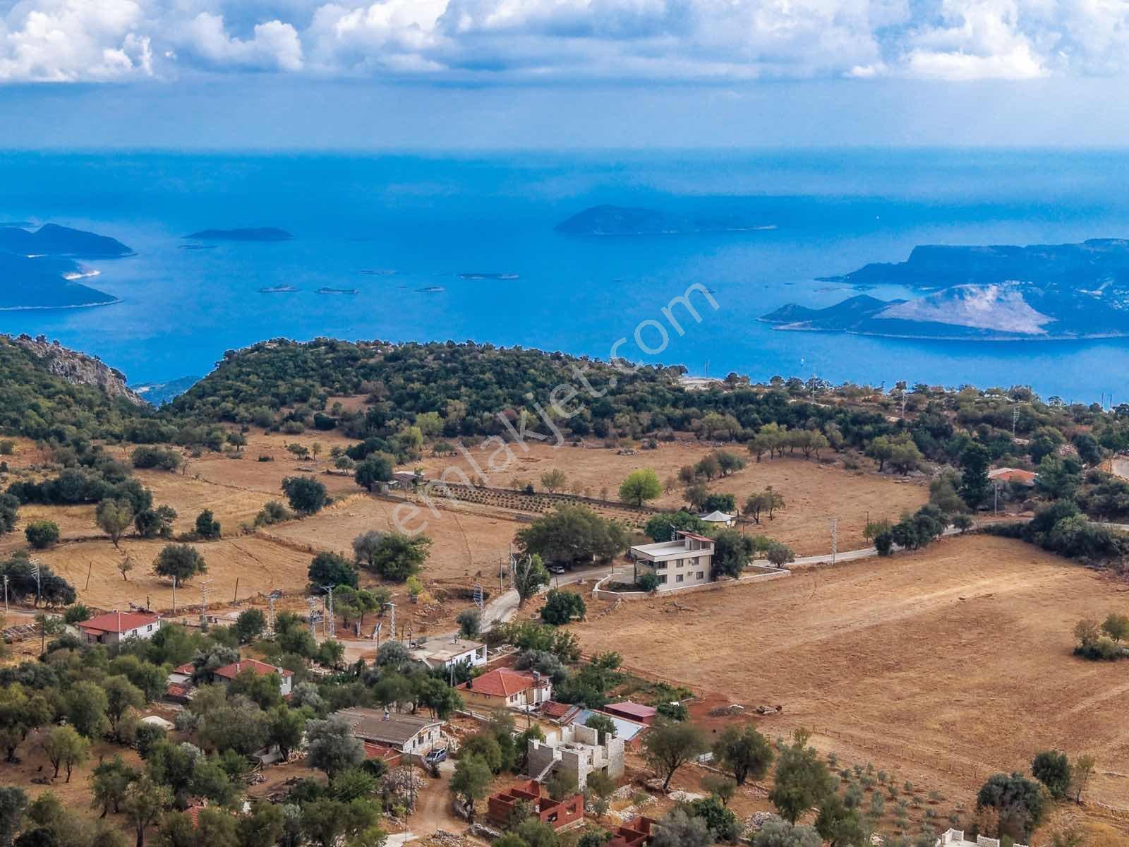 Antalya Kaş Gökçeören'de 37.847 M2 Satılık Tarla