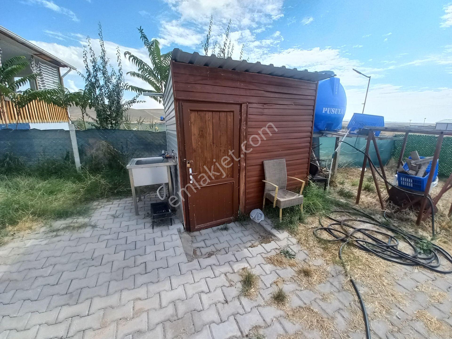 Ayaş Gökler Mahallesinde Eskişehir Yoluna 3 Km Mesafede 45 M² 2+1 Yaşam Alanılı 500 M² Bahçe — fotoğraf 2