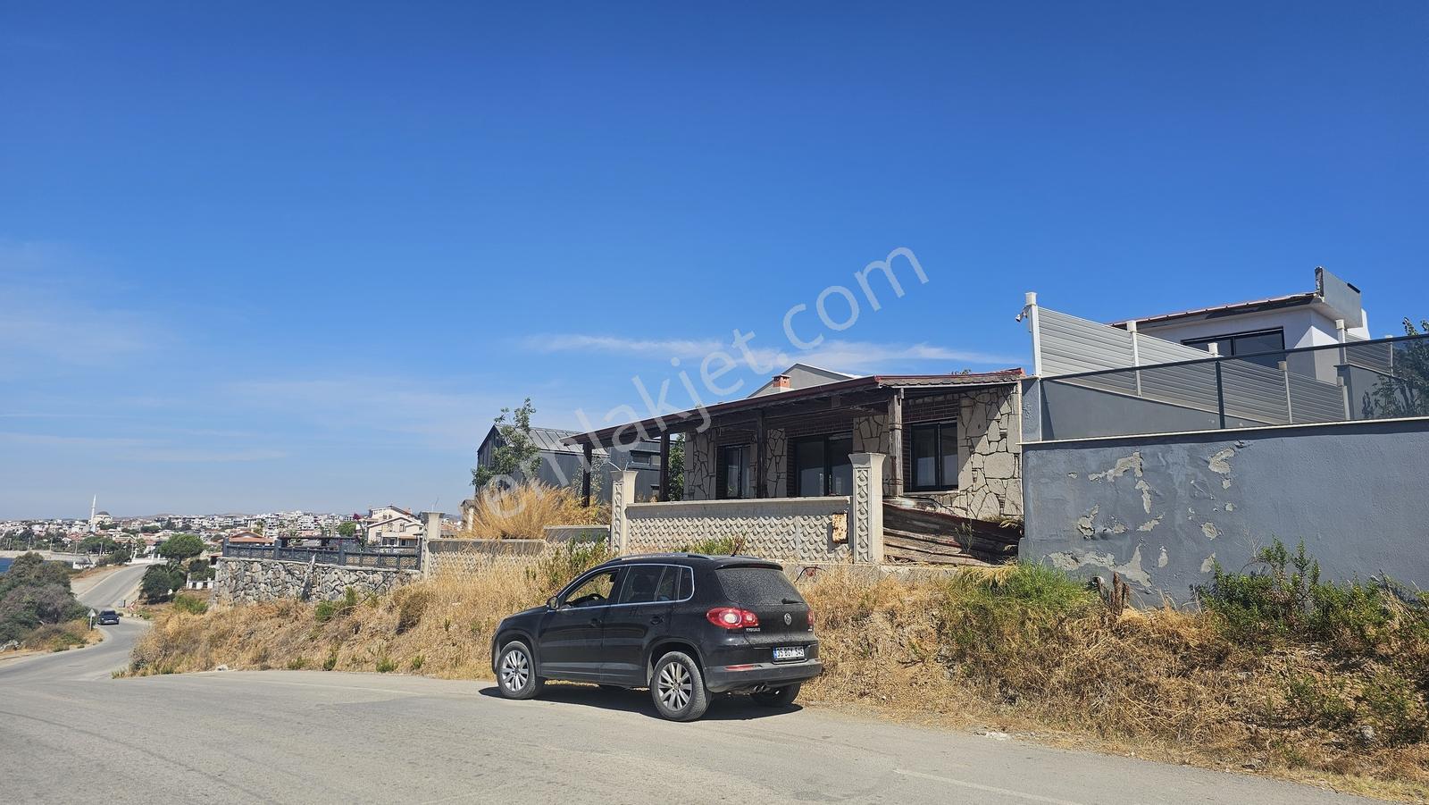 Akarcada Denize Sıfır, Emsal 0.20 İmarlı 199 M² Arsa — fotoğraf 2