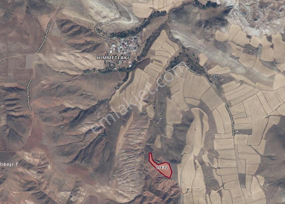 C.k'dan Sivas Merkez Himmetfakıda Satılık 8.030m2 Tektapu Tarla — fotoğraf 2